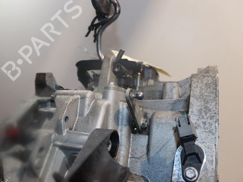 Gearkasse RENAULT MEGANE III Hatchback (BZ0/1_, B3_) 1.5 dCi (BZ09, BZ0D, BZ1W, BZ29, BZ14) (110 hp) 31055390
