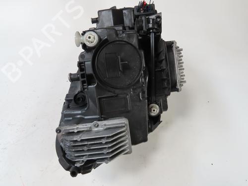 Used Left headlight MERCEDES-BENZ GLA (H247) GLA 250 e (247.786) (218 hp) 19162569