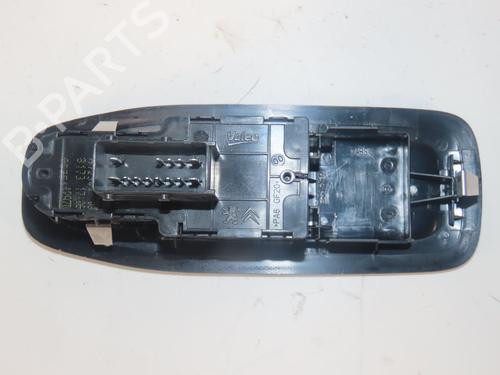 Left front window switch PEUGEOT 208 I (CA_, CC_) 1.2 THP 110 | BP30916501I27