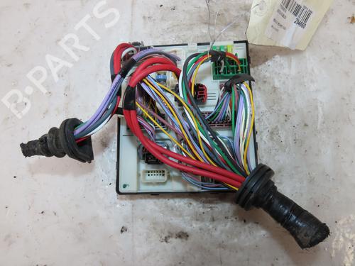 Used Fuse box RENAULT MEGANE III Hatchback (BZ0/1_, B3_) 1.5 dCi (BZ09, BZ0D, BZ1W, BZ29, BZ14) (110 hp) 19178405