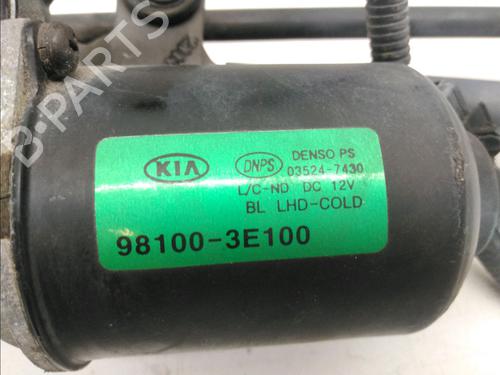 Used Front wiper motor KIA SORENTO I (JC) 2.5 CRDi (170 hp) 13301939