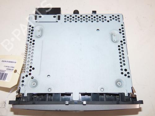 radio-renault-megane-iii-hatchback-bz01_-b3_-2008-32432476 main image