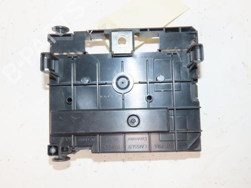 Used Fuse box Fuse box CITROËN C4 Picasso I MPV (UD_) 1.6 HDi (109 hp) 39387144 39387144