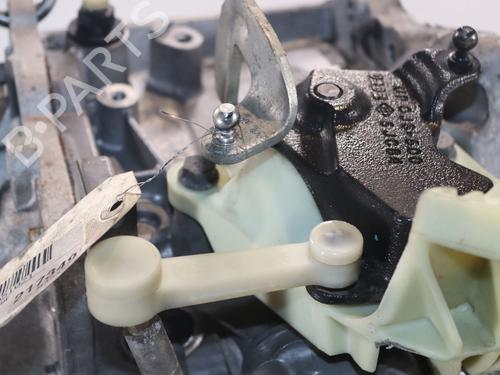 Gearkasse PEUGEOT 208 I (CA_, CC_) 1.6 BlueHDi 100 (100 hp) 31277037