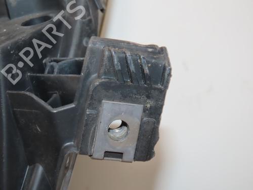 Used Right headlight RENAULT SCÉNIC III (JZ0/1_) 1.5 dCi (110 hp) 31302500