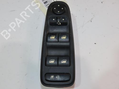 Used Left front window switch Left front window switch 18733065 18733065