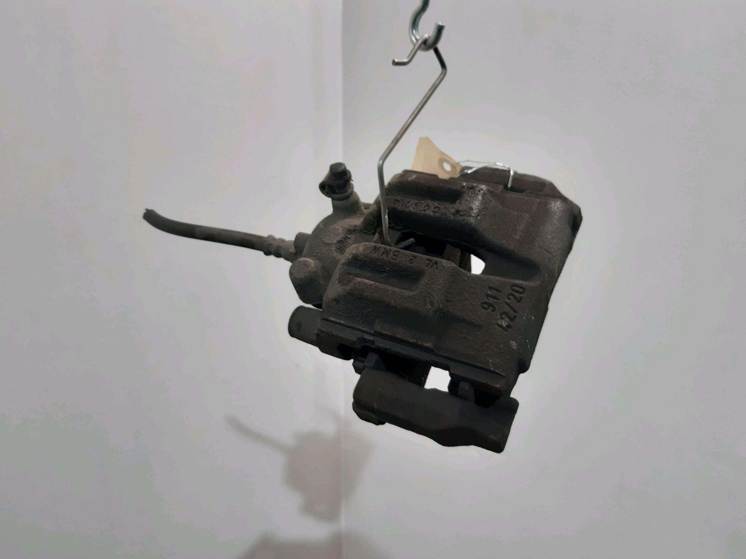 Left rear brake caliper BMW X1 (E84) sDrive 18 d 14896348 | B-Parts