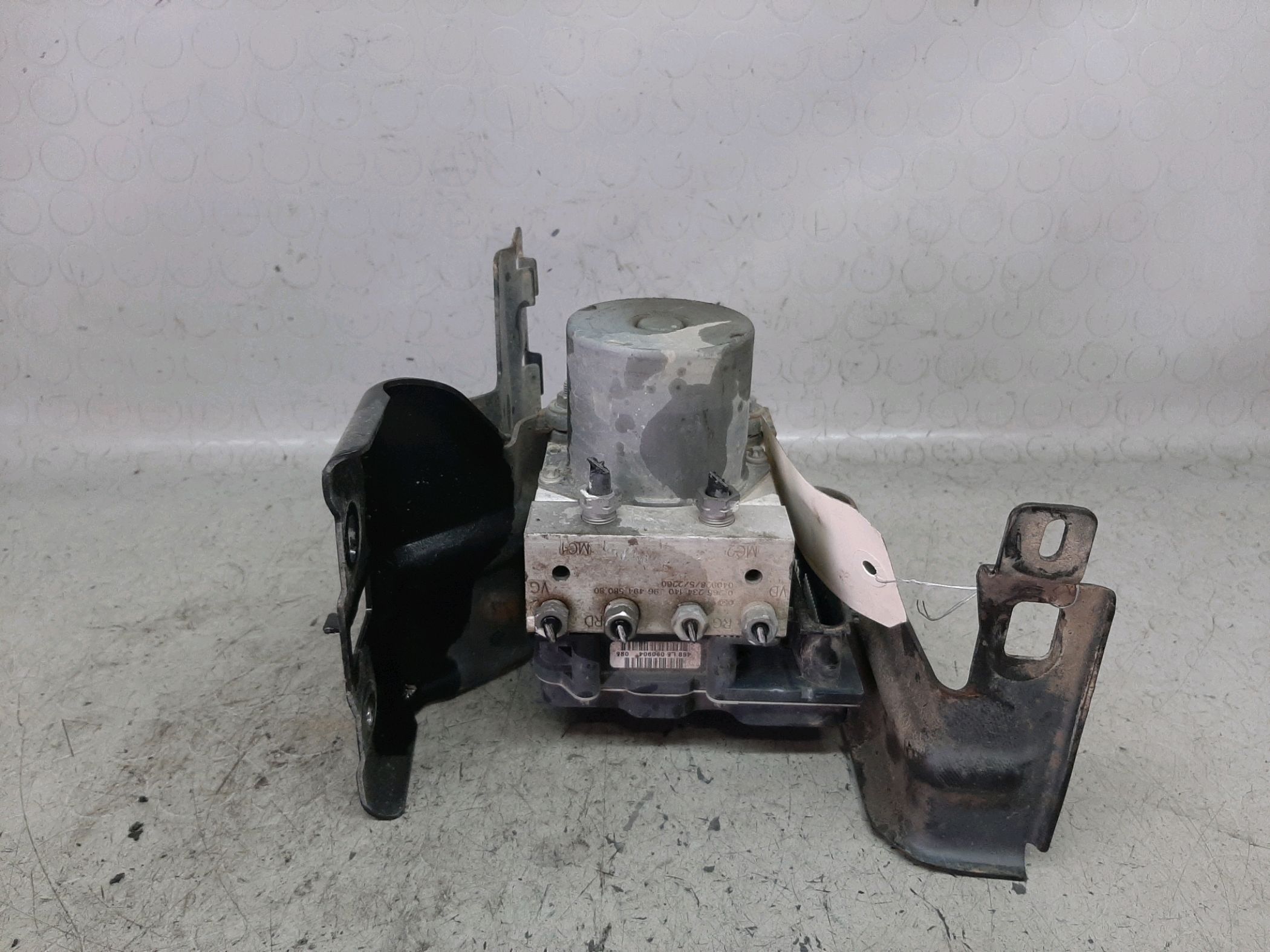 ABS pump PEUGEOT 307 (3A/C) 2.0 HDi 135 9017139 BParts