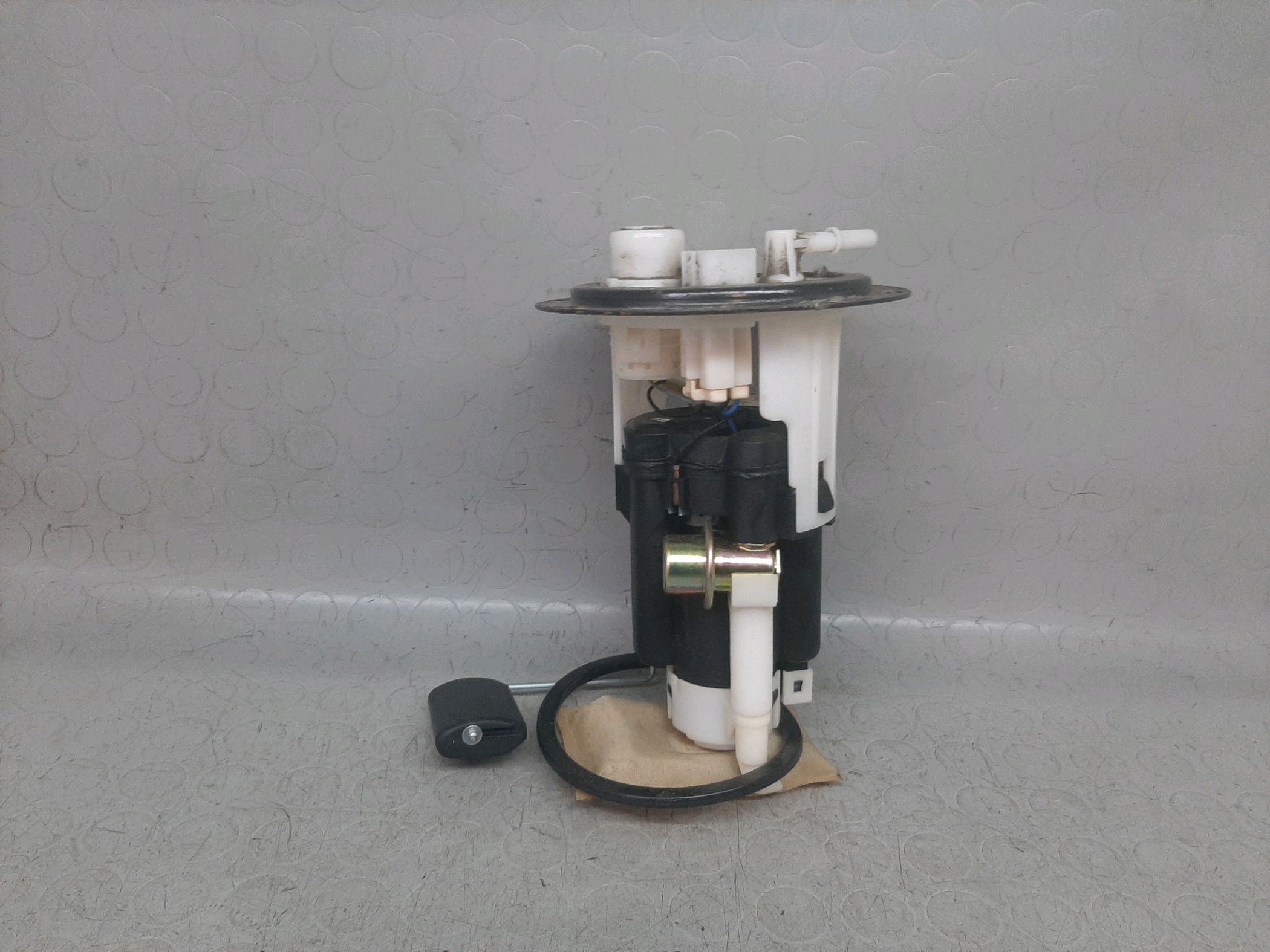 Fuel pump HYUNDAI GETZ (TB) 1.1 9013675 BParts