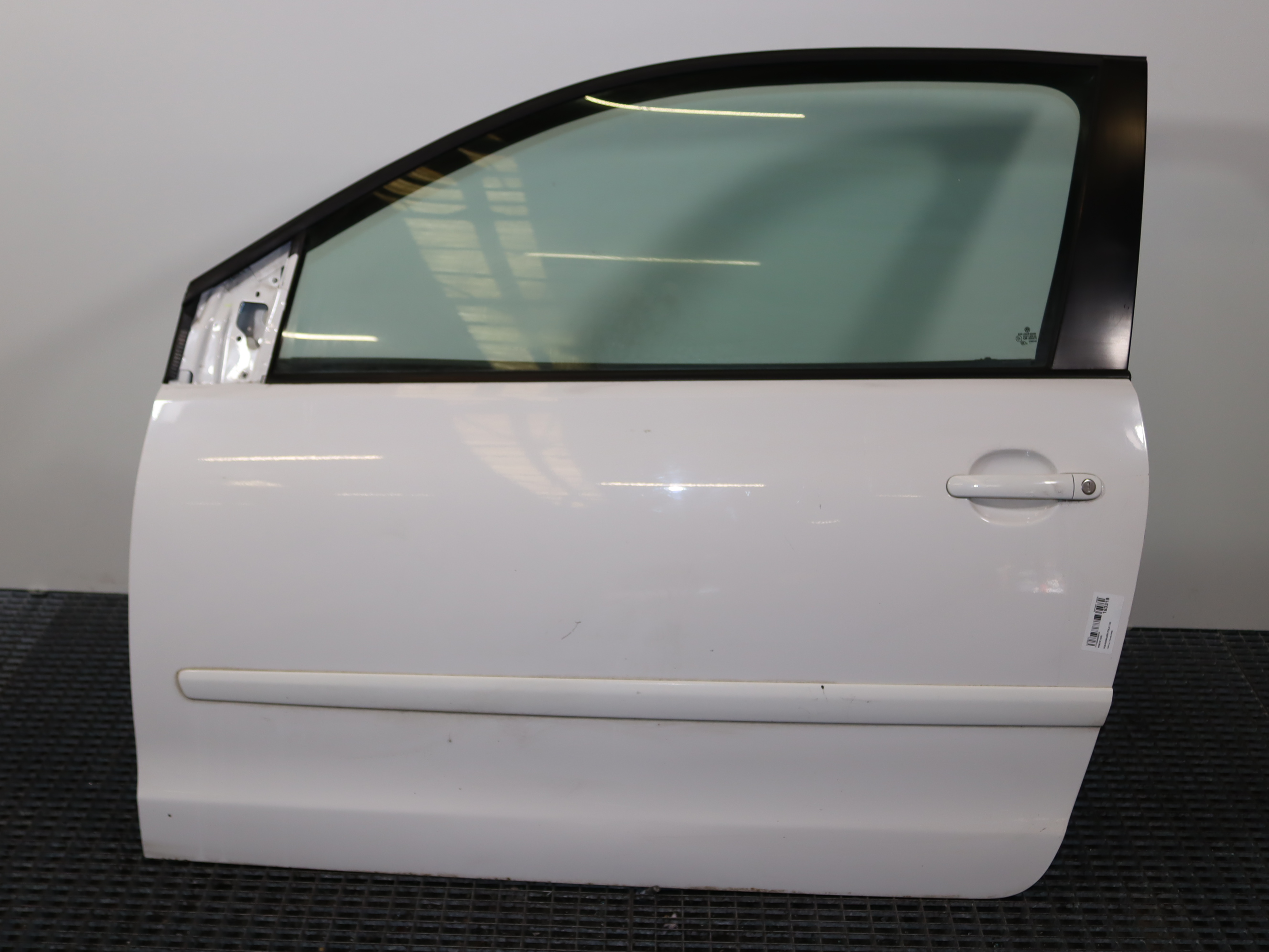 Left front door VW POLO (9N_, 9A_) 1.4 TDI 9011336 | B-Parts