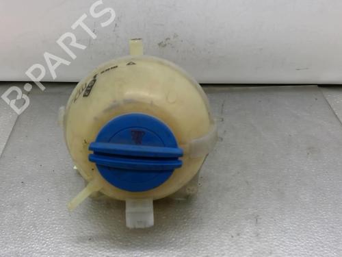 Used Windscreen washer tank VW FOX Hatchback (5Z1, 5Z3, 5Z4) 1.2 (55 hp) 25082551