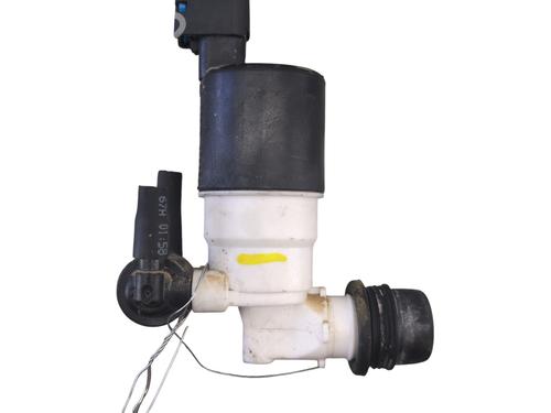 washer-pump-renault-megane-iv-hatchback-b9amn_-2015-27475062 main image