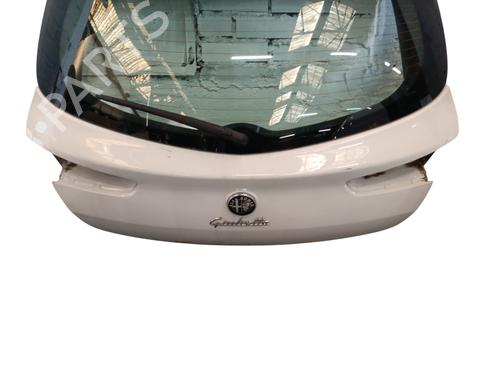 tailgate-alfa-romeo-giulietta-940_-2010-2011-2012-2013-2014-2015-2016-2017-2018-2019-2020-35890977 main image