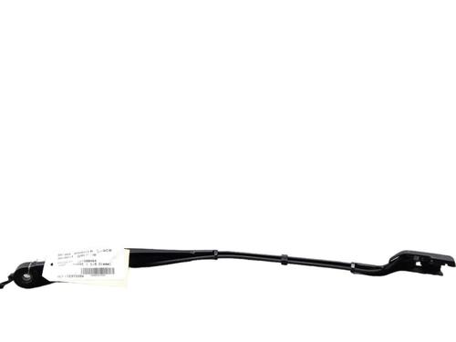 Used Front windshield wiper arm Front windshield wiper arm PEUGEOT 3008 II SUV (MC_, MR_, MJ_, M4_) 1.5 BlueHDi 130 (131 hp) 25076221 25076221