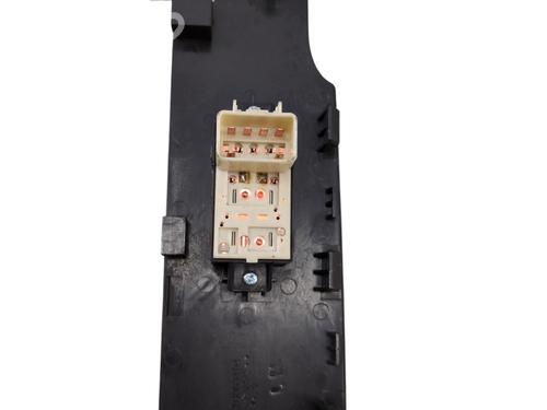 Used Right front window switch CHEVROLET CAPTIVA (C100, C140) 2.2 D 4WD (184 hp) 28130620