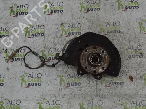 Used Left front steering knuckle OPEL VECTRA B Hatchback (J96) 1.8 i 16V (F68) (116 hp) 25086587