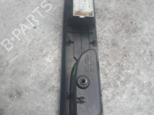 Used Left front window switch NISSAN MICRA IV (K13K, K13KK) 1.2 (80 hp) 25060295