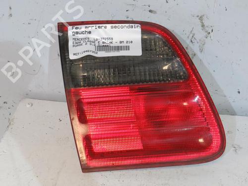 Venstre baklys, luke MERCEDES-BENZ E-CLASS T-Model (S210) E 320 T CDI (210.226) (197 hp) 25096893