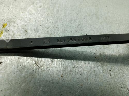 Used Front windshield wiper arm SEAT IBIZA III (6L1) 1.4 16V (100 hp) 25062875