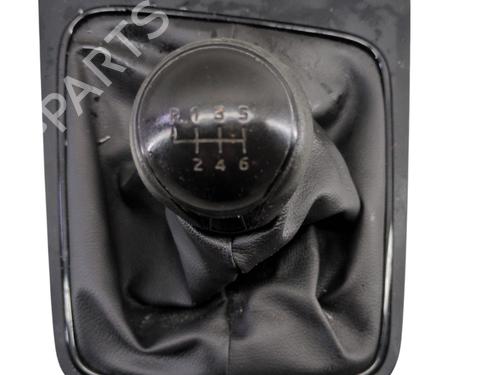 Used Shift knob Shift knob SEAT LEON (5F1) 1.2 TSI (110 hp) 31993785 31993785