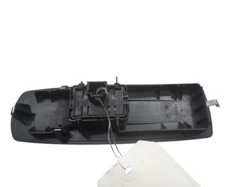 Used Right front window switch Right front window switch RENAULT MEGANE III Grandtour (KZ0/1) 1.9 dCi (KZ0J, KZ0N, KZ1S) (131 hp) 25059955 25059955