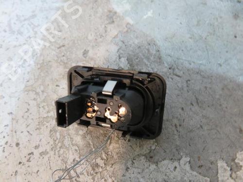 Used Right front window switch Right front window switch OPEL CORSA C (X01) 1.2 (F08, F68) (75 hp) 25109094 25109094