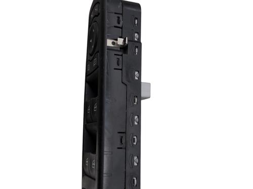 Used Left front window switch RENAULT MEGANE III Hatchback (BZ0/1_, B3_) 1.5 dCi (BZ09, BZ0D, BZ1W, BZ29, BZ14) (110 hp) 28676836