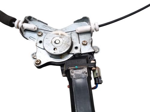 Used Front right window mechanism Front right window mechanism HYUNDAI SONATA IV (EF) 2.0 16V (131 hp) 32993044 32993044