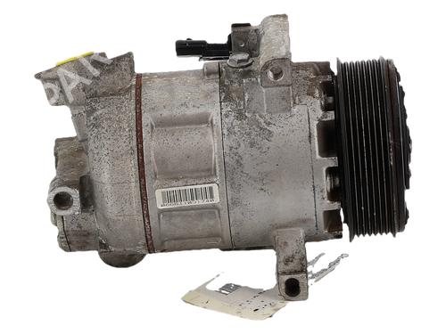 Used AC compressor AC compressor RENAULT CLIO IV (BH_) 1.2 TCe 120 (BHAU) (118 hp) 34107888 34107888