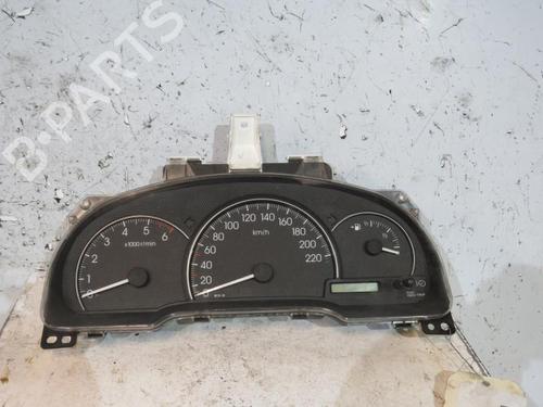 Cockpit TOYOTA AVENSIS VERSO (_M2_) 2.0 D (CLM20_, CLM20R) (116 hp) 25095300