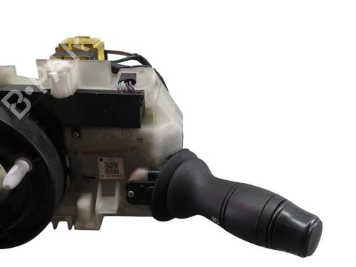 steering-column-stalk-renault-megane-iii-hatchback-bz01_-b3_-2008-32384186 main image