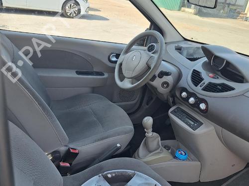 Brugte RENAULT TWINGO II (CN0_) 1.2 16V (CN0K, CN0V, CN0A) 4998549