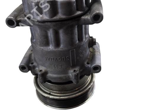 Used AC compressor AC compressor RENAULT TWINGO II (CN0_) 1.2 16V (CN04, CN0B) (75 hp) 30412784 30412784