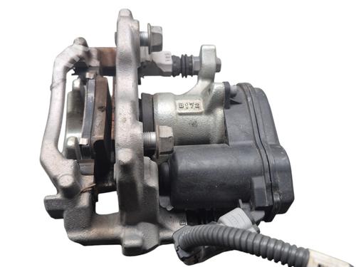 Used Right rear brake caliper TOYOTA YARIS (_P21_, _PA1_, _PH1_) 1.5 Hybrid (MXPH10, MXPH11) (116 hp) 25331220