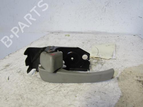 Used Rear left interior door handle HYUNDAI TRAJET (FO) 2.0 CRDi (113 hp) 25111652