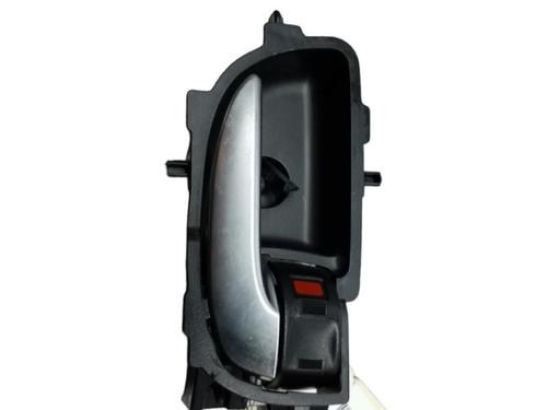 Used Front right interior door handle TOYOTA YARIS (_P13_) 1.5 (NSP131_) (112 hp) 25087270