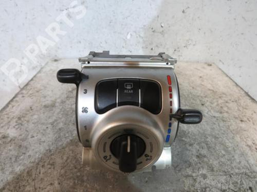 climate-control-smart-fortwo-coupe-453-10-453341-4519060600-2014-10605705 main image