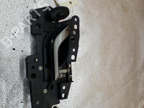 Used Rear right interior door handle HONDA CIVIC VIII Hatchback (FN, FK) 2.2 CTDi (FK3) (140 hp) 25105115