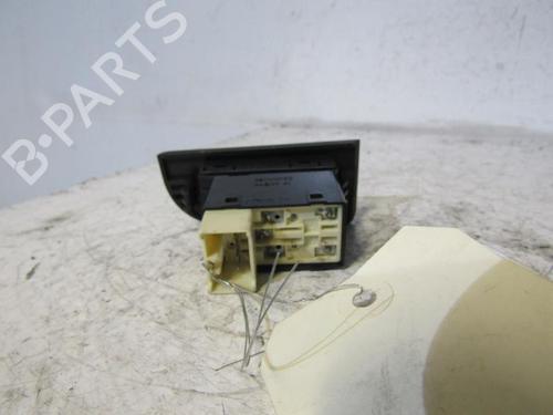 Used Left rear window switch HYUNDAI TRAJET (FO) 2.0 CRDi (113 hp) 25111661