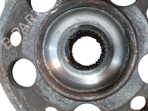 Used Left front steering knuckle MERCEDES-BENZ CLA Coupe (C117) CLA 200 CDI / d (117.308) (136 hp) 28216938