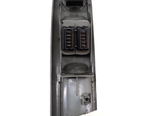 Used Left front window switch Left front window switch RENAULT TWINGO I (C06_) 1.2 (C066, C068) (58 hp) 33181504 33181504