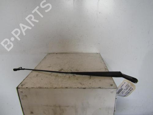 Used Front windshield wiper arm VW POLO (9N_, 9A_) 1.4 TDI (75 hp) 25082923