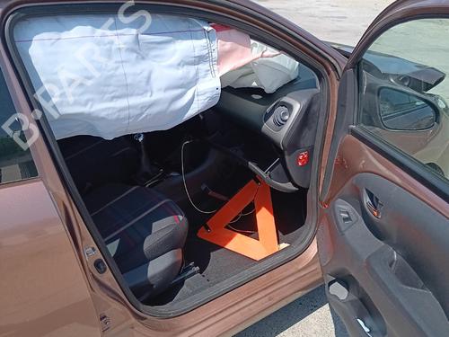 Left front window switch PEUGEOT 108 1.2 | BP38636262I27 - Image 14