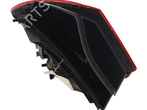 Farolim direito Farolim direito ALFA ROMEO GIULIETTA (940_) 1.6 JTDM (940FXD1A) (105 hp) 35890973 35890973