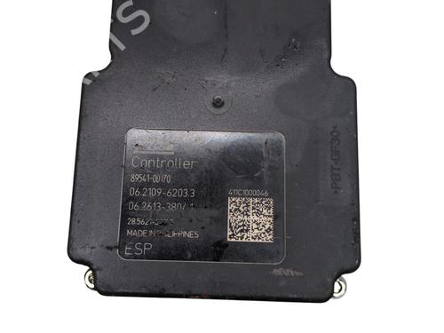 Used ABS pump TOYOTA YARIS (_P13_) 1.3 (NSP130_, NSP130) (99 hp) 30968983