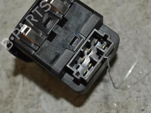 Used Switch Switch PEUGEOT 206+ (2L_, 2M_) 1.1 (60 hp) 25071161 25071161