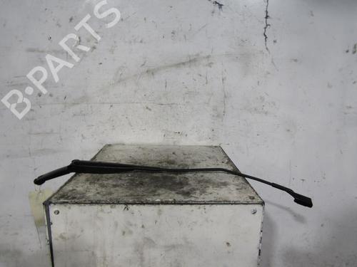 Used Front windshield wiper arm LANCIA DELTA III (844_) 1.6 D Multijet (844.AXC11, 844.AXC1A) (120 hp) 25096316
