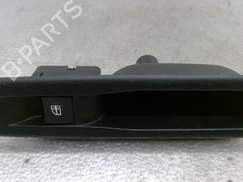 Used Right rear window switch RENAULT MEGANE III Hatchback (BZ0/1_, B3_) 1.5 dCi (BZ0C) (90 hp) 25111254