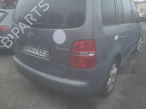 Rear left quarter glass VW TOURAN (1T1, 1T2) 2.0 TDI | BP25103292C93 