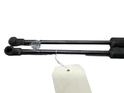 Used Tailgate lift support TOYOTA YARIS (_P13_) 1.5 Hybrid (NHP130_, NHP130) (101 hp) 25076141